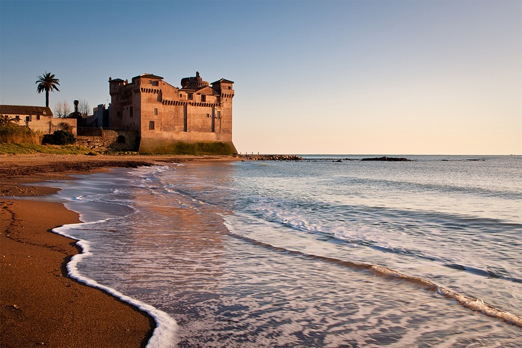 Castello di Santa Severa, um castelo perto de Roma