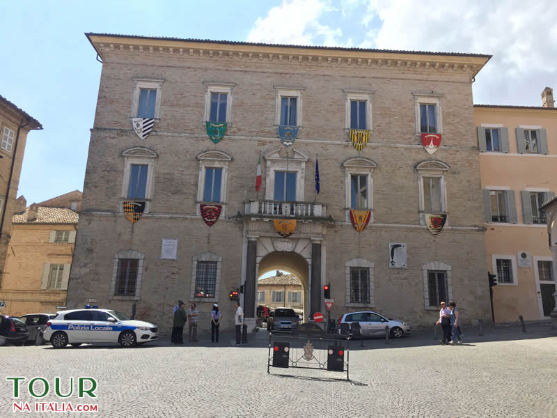Fermo