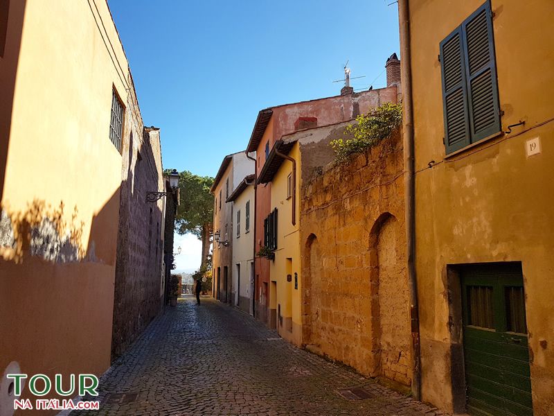Tuscania - Itália