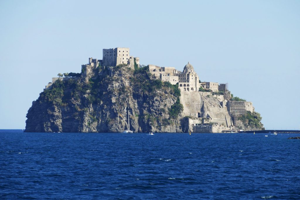 Passeio de Barco de Capri a Ilha de Ischia