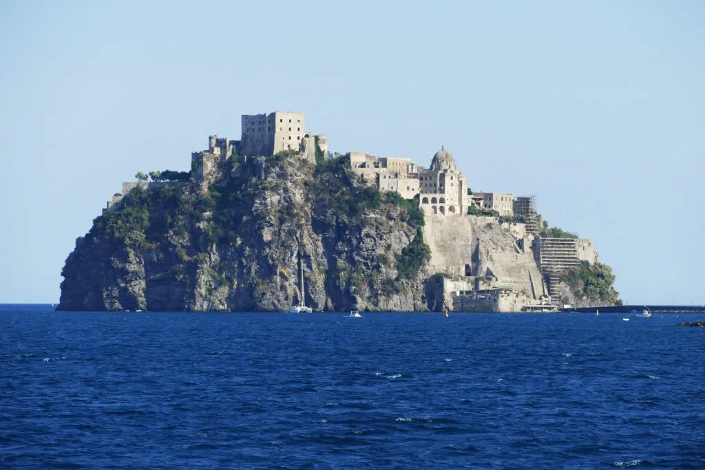 Passeio de Barco de Capri a Ilha de Ischia