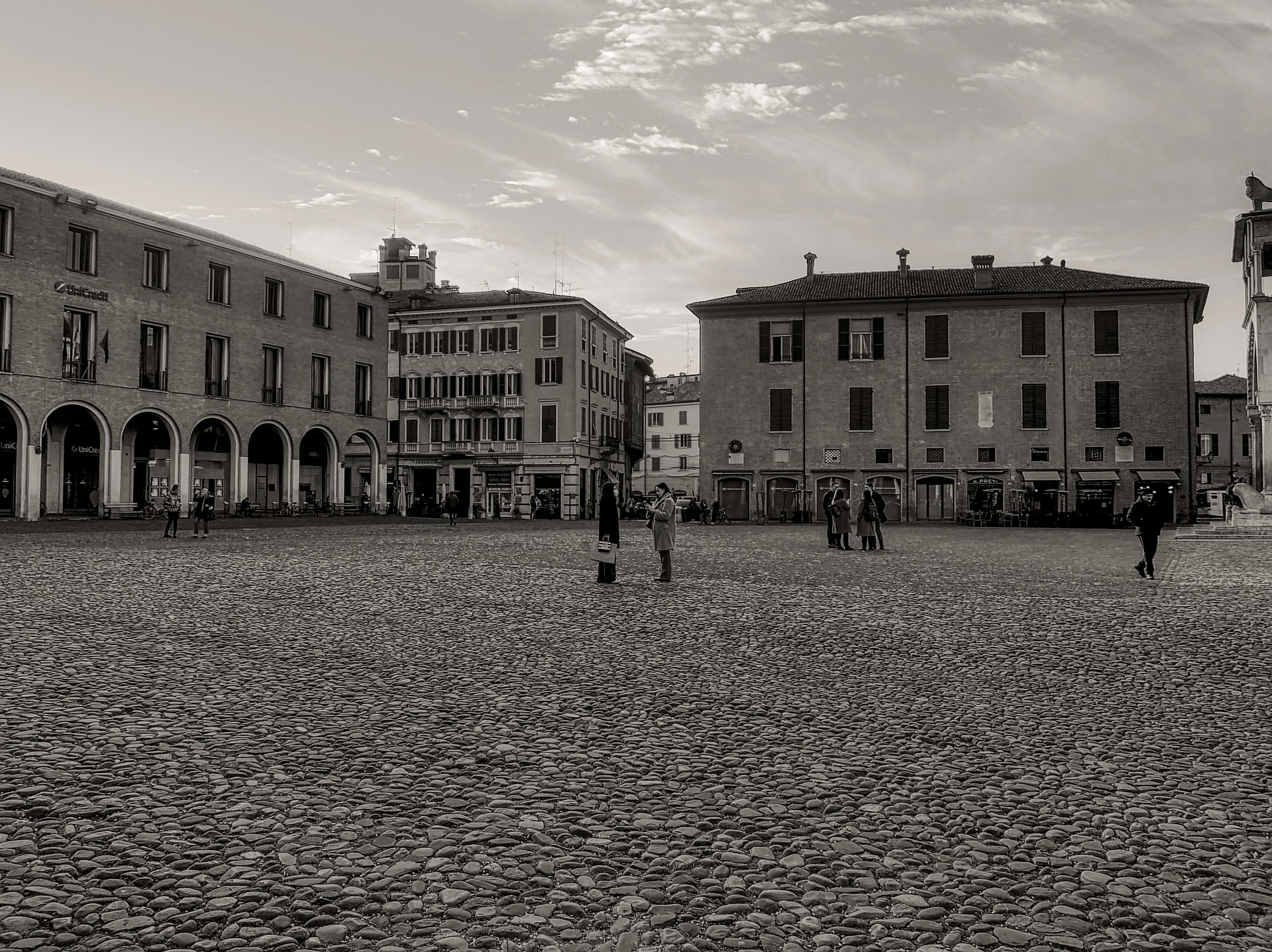 EMILIA ROMGNA MODENA. city-7046241_1920